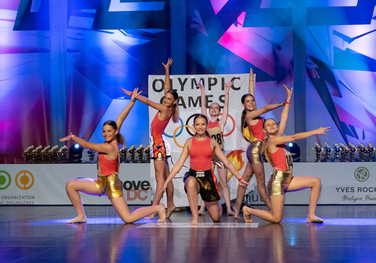 maxydanceclub (4a)